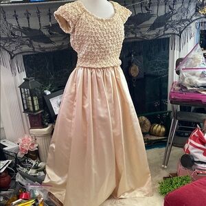 Night Way Collections Cream Dress with Ruched Elegance vintage ivory sized 12